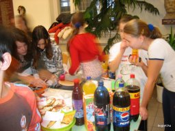 Süteményárusítás