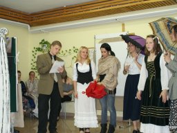 2010 9. D osztály évzáró előadása