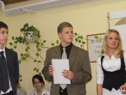 2010 9. D osztály évzáró előadása