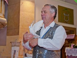 Mikulás ment Békésről Bélfenyérre