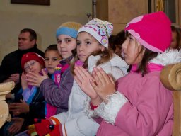 Mikulás ment Békésről Bélfenyérre