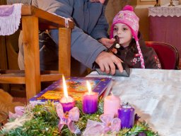 Mikulás ment Békésről Bélfenyérre