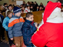 Mikulás ment Békésről Bélfenyérre