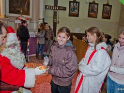 Mikulás ment Békésről Bélfenyérre