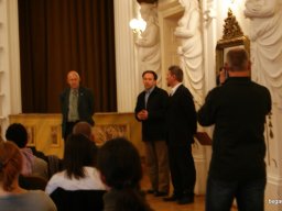 Kiállításmegnyitó a Vigadóban