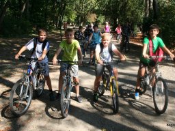 Póstelken jártak az ötödikesek