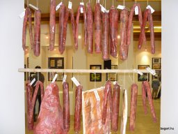 Helyünk a városban