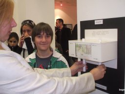 Városi gyermekrajz kiállítás