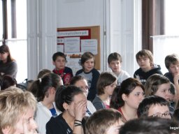 Látványos kémiakisérletek