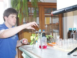 Látványos kémiakisérletek