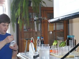 Látványos kémiakisérletek