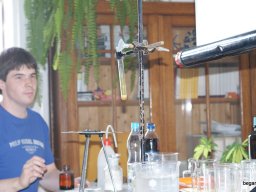 Látványos kémiakisérletek