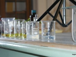 Látványos kémiakisérletek