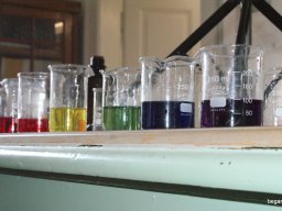 Látványos kémiakisérletek