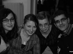 V. Zsíroskenyér parti