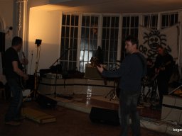 V. Zsíroskenyér parti