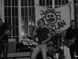 V. Zsíroskenyér parti