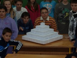 Csendes nap alsó évfolyam