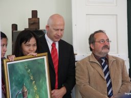 Kiállítás a thai gyerekek munkáiból a Munkácsy Emlékházban