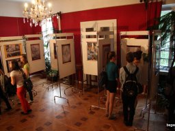 Kiállítás a thai gyerekek munkáiból a Munkácsy Emlékházban