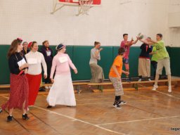 Gólyanap és gólyabál