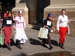 Gólyanap és gólyabál