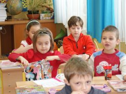 Pirosba öltöztünk