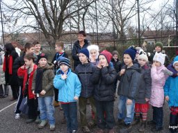 Pirosba öltöztünk