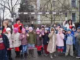 Pirosba öltöztünk