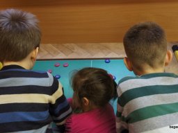 Indiánok hada a nyílt napunkon