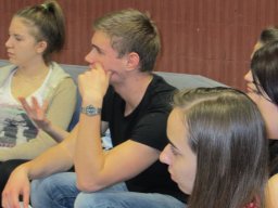 Amíg a mentő kiérkezik