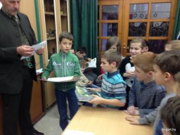 Tovább táncol a tobozmanó