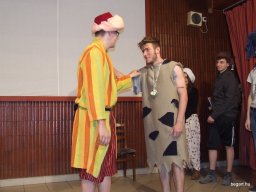 Ütött az óra! 10. évf szülinap