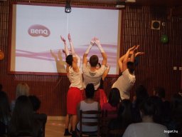 A hat tyúk tava 9.évf.szülinap