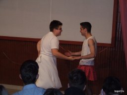 A hat tyúk tava 9.évf.szülinap