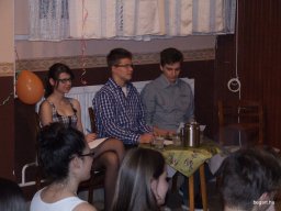 A hat tyúk tava 9.évf.szülinap