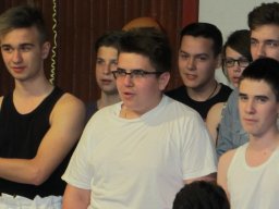 A hat tyúk tava 9.évf.szülinap