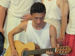 A hat tyúk tava 9.évf.szülinap