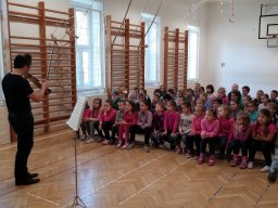 Zeneiskolai toborzó