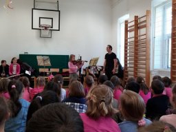 Zeneiskolai toborzó