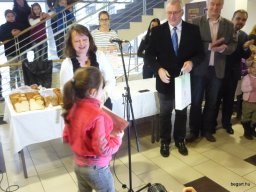 Alapfok rajzpályázat Család 2015