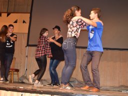 Gólyanap - gólyabál a kilencedikeseknél