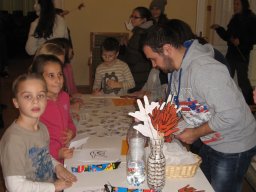 "Mert együtt kerek a világ"