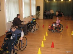 "Mert együtt kerek a világ"