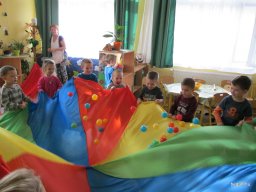 Kerekítő foglalkozás a Meseréten