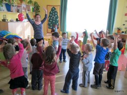 Kerekítő foglalkozás a Meseréten