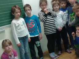 Rendhagyó környezetismeret óra az 1.b osztályban 