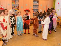 Farsang az alsó tagozaton