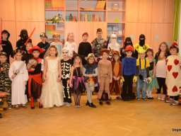 Farsang az alsó tagozaton