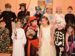 Farsang az alsó tagozaton